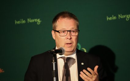 2022 Forsvarsminister Bjørn Arild Gram, oppsummerende pressekonferanse, juni