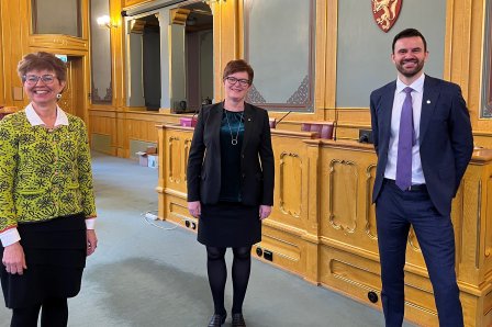 Regjeringen styrker kommuneøkonomien i 2022 Regjeringen styrker kommuneøkonomien i 2022