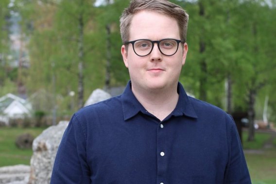 Flere må velge yrkesfag! Flere må velge yrkesfag!