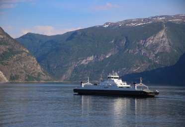 Senterpartiet i spissen for mer penger til båt og ferje Senterpartiet i spissen for mer penger til båt og ferje