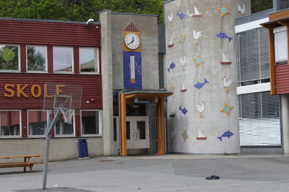 8 milliarder for å ruste opp skolebygg og gjøre skolehverdagen mer praktisk og variert 8 milliarder for å ruste opp skolebygg og gjøre skolehverdagen mer praktisk og variert