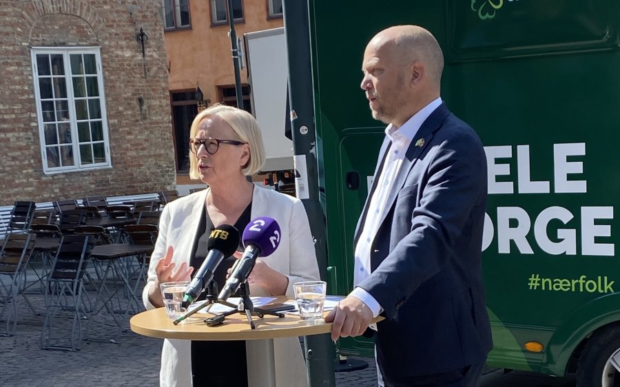 Trygve Slagsvold Vedum og Marit Arnstad PK 190625