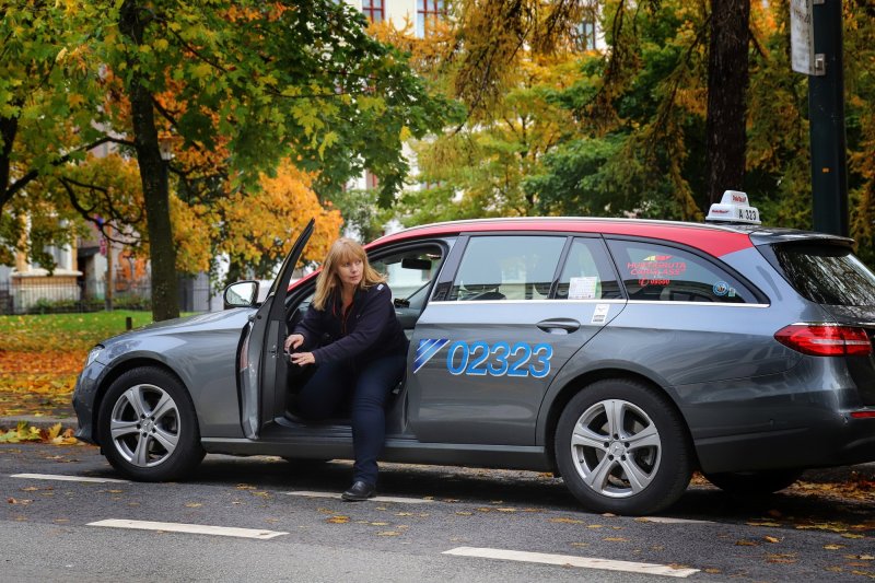 2020 Anne Hove, Norges Taxiforbund, på jobb i Oslo