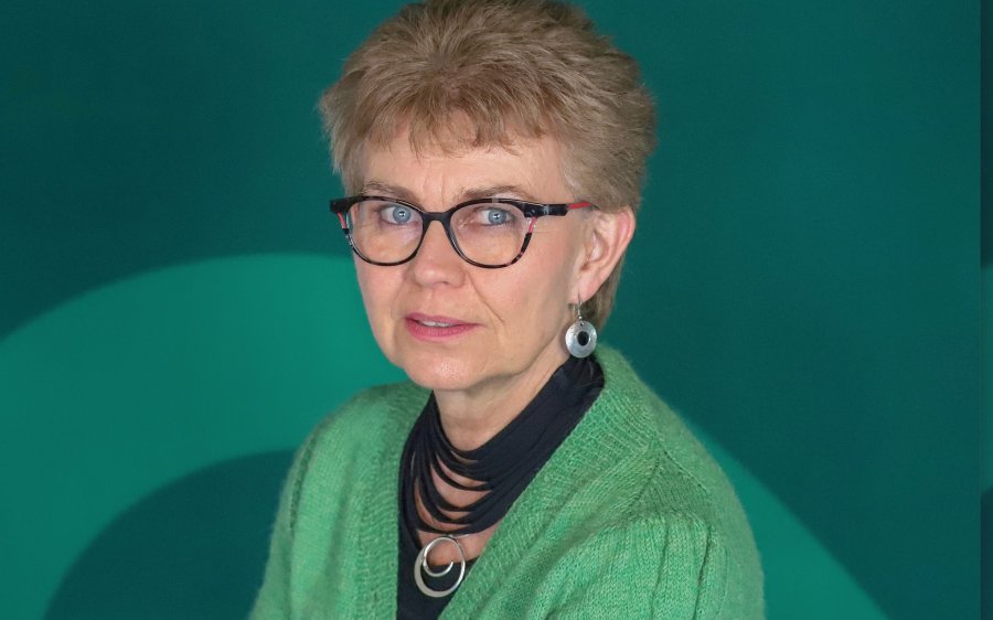 Kathrine_Alvorlig_Senterpartilogo_2025_bredde