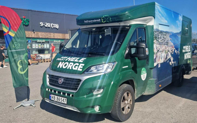 Bobil og sametingsflagget