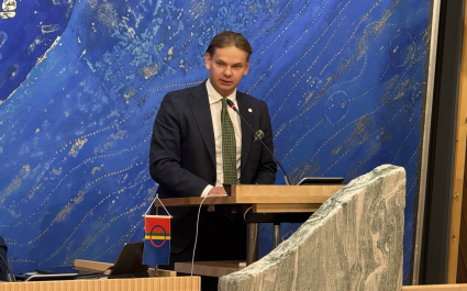 Maksim Guttormsen på talerstolen
