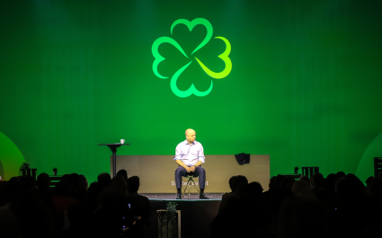 2023 partileiar trygve veum landsmøte tale krakk kløver sittande