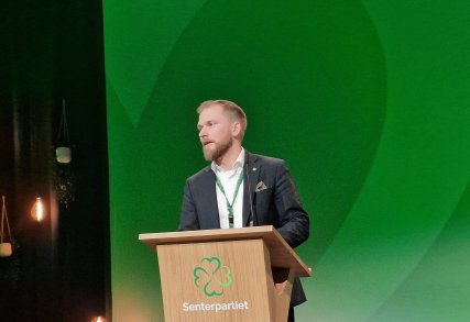 Sp vil ha lavere skatte- og avgiftsnivå for næringslivet Sp vil ha lavere skatte- og avgiftsnivå for næringslivet