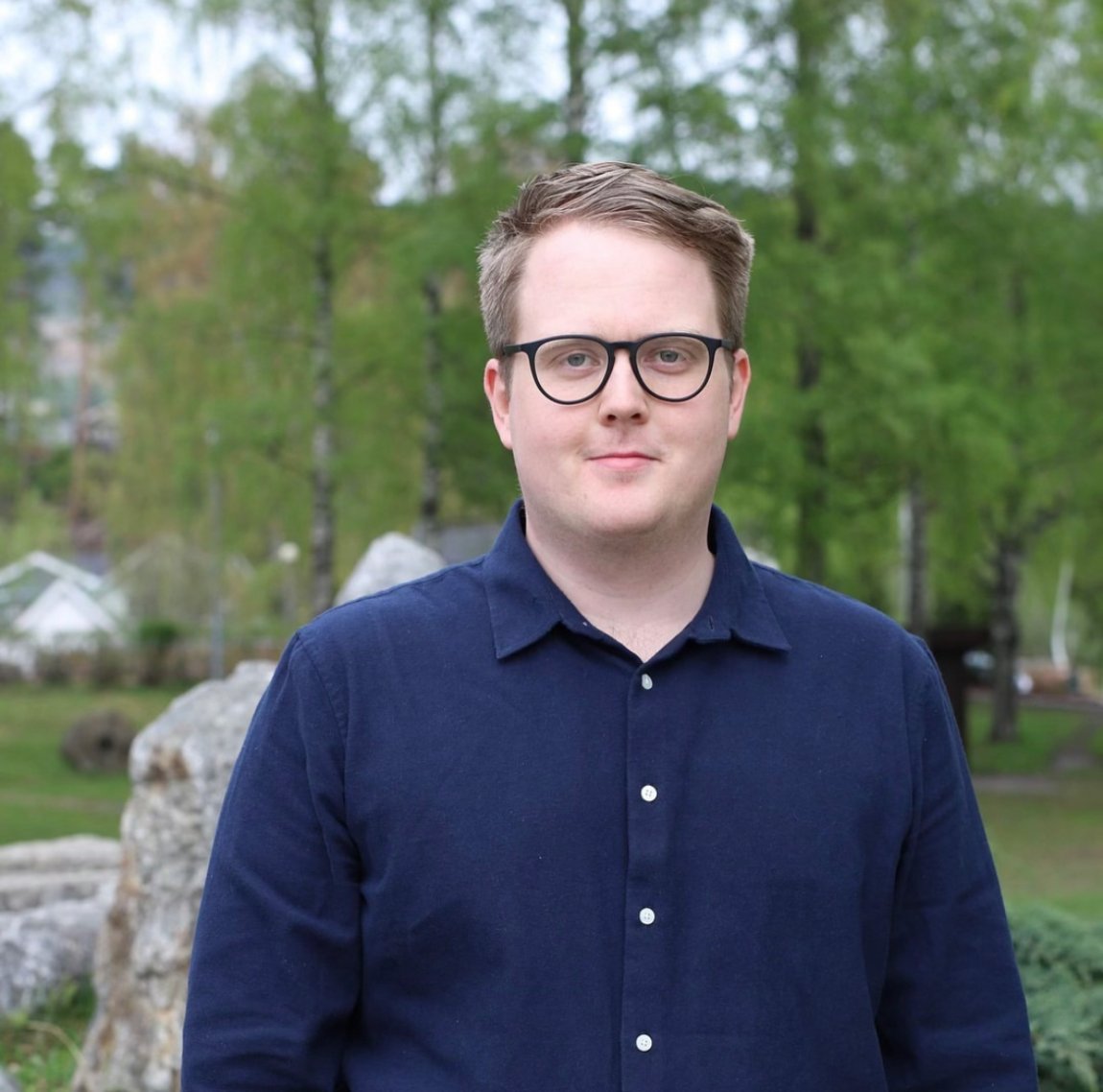 Flere må velge yrkesfag! Flere må velge yrkesfag!