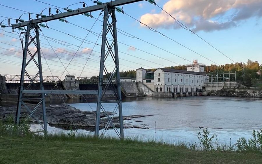 52 Strøm