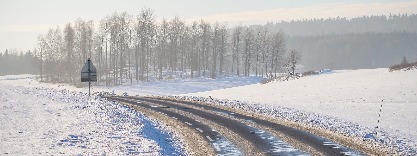 Samferdsel-vei-riksvei-trafikk-bygdebyen_39248114065_o