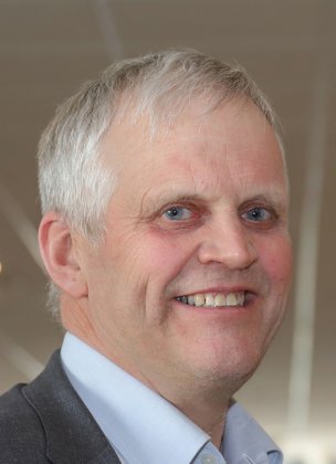 Nils T Bjørke