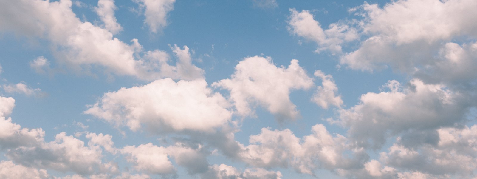 blue-sky-cloudiness-clouds-cloudscape-449751