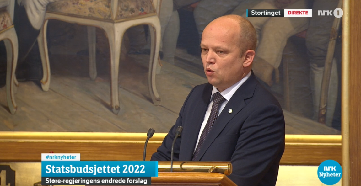 Regjeringen leverer, solid økning for både kommuner og fylkeskommune Regjeringen leverer, solid økning for både kommuner og fylkeskommune