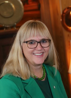 Anne-Nora Oma Dahle