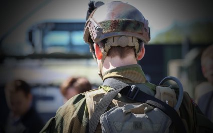 Soldat-forsvar-18409730393_e05da69d13_o