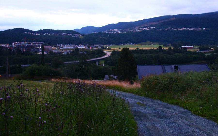 Bilde av Melhus sentrum og Melhusbrua