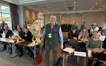 Per-Asbjørn gjenvalgt som leder