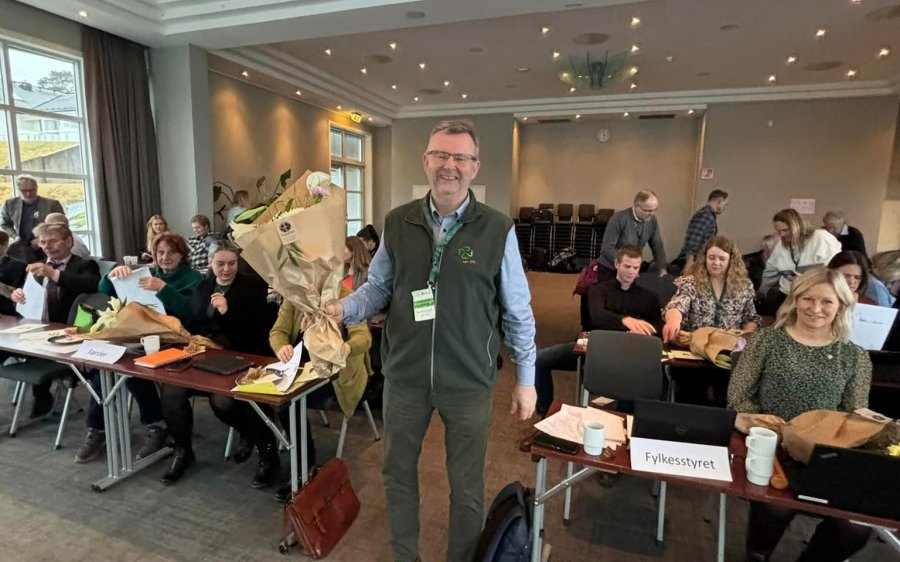 Per-Asbjørn gjenvalgt som leder