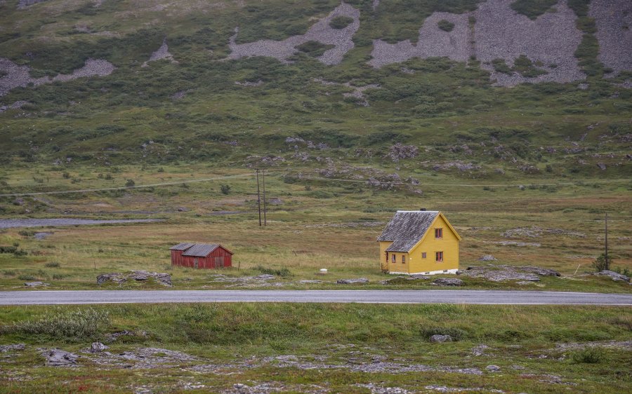 2020 Hus langs veien, Hasvik, Finnmark